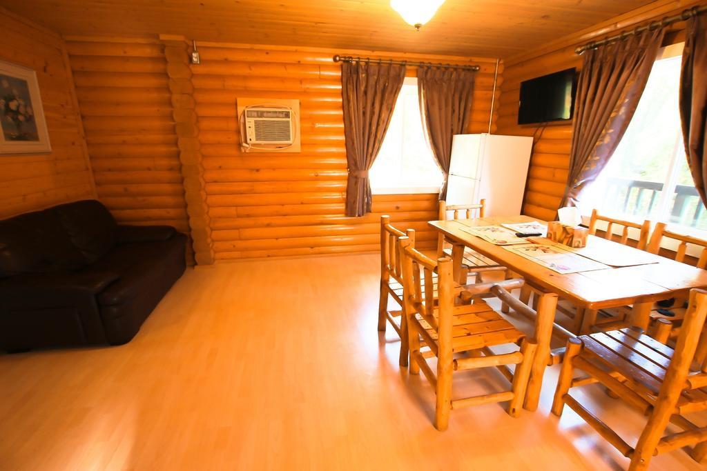 Mt. Revelstoke Alpine Chalets Rum bild