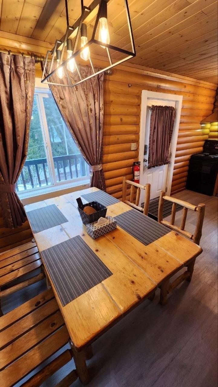 Mt. Revelstoke Alpine Chalets Exteriör bild